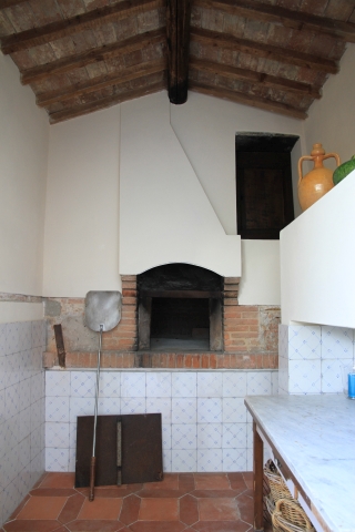 Firewood oven